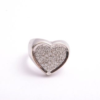 RING HJÄRTA M BRILJANT-SLIPADE DIAMANTER, 17MM (GULDET NGT REPIGT, EVENTUELLT I BEHOV AV ATT RODIERAS OM)