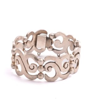 ARMLÄNK SILVER 18,5CM, BREDD: 2,6CM (ÖGLOR FINNS OM MAN VILL SÄTTA PÅ EN SÄKERHETSKEDJA)