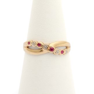 RING MED DIAMANTER OCH RÖDA STENAR ø 18,75MM