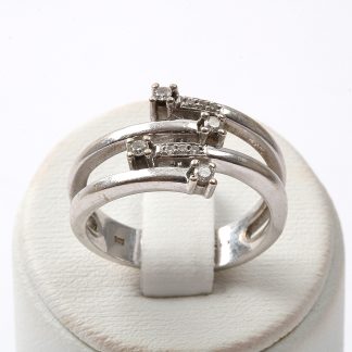 RING MED DIAMANTER TOTALT 0,15CT. 18MM