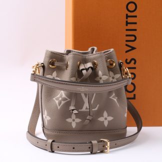 HANDVÄSKA LOUIS VUITTON M46291 NANO NOÉ BAG I ORIGINAL ETUI MED KVITTO FRÅN LOUIS VUITTON I STOCKHOLM. H.16CM B. 15CM D. 10CM DUSTBAG ORIGINAL.KRT. NYPRIS 21000KR