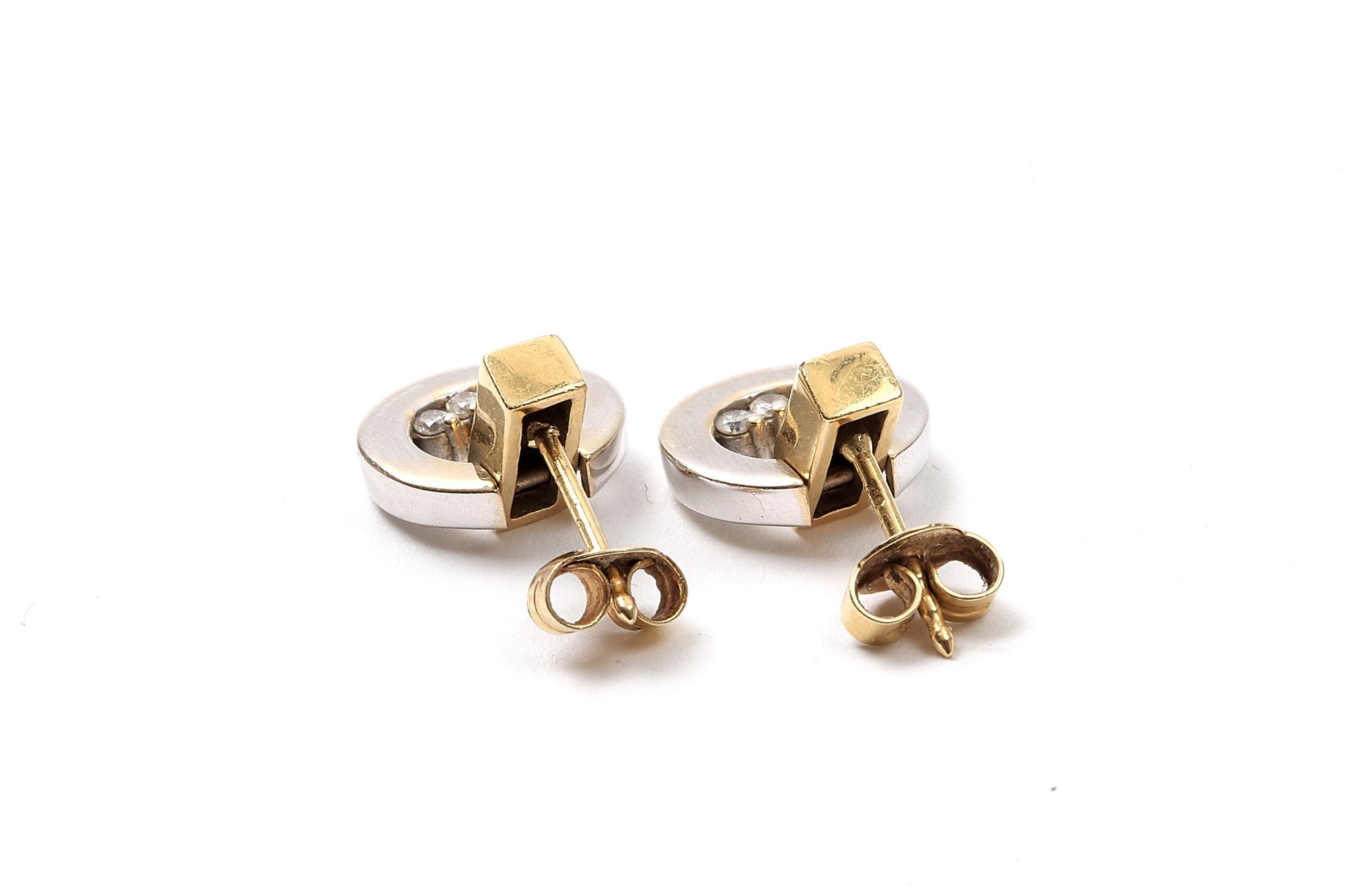 PAR ÖRHÄNGEN MED DIAMANTER 0,06CT. L. 1,5CM. 1 LÅS 14K - Bild 3