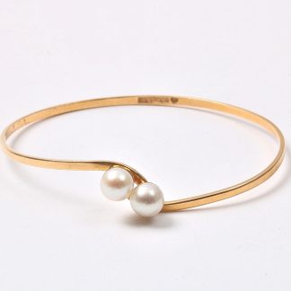 ARMRING M SÖTVATTENSPÄRLOR, ÖPPNINGSBAR, 5,9 CM, TILLV 1965