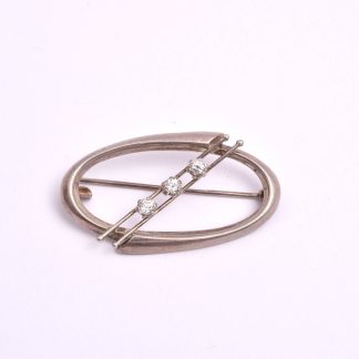 BROSCH SILVER M VITA SYNTETISKA STENAR, 3,6CM