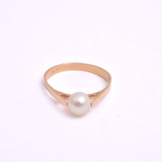 RING M PÄRLA (6,9MM) 19MM, SVENSK IMPORT-STÄMPEL (OBS!! LIMRESTER PÅ GULDET RUNT PÄRLAN)