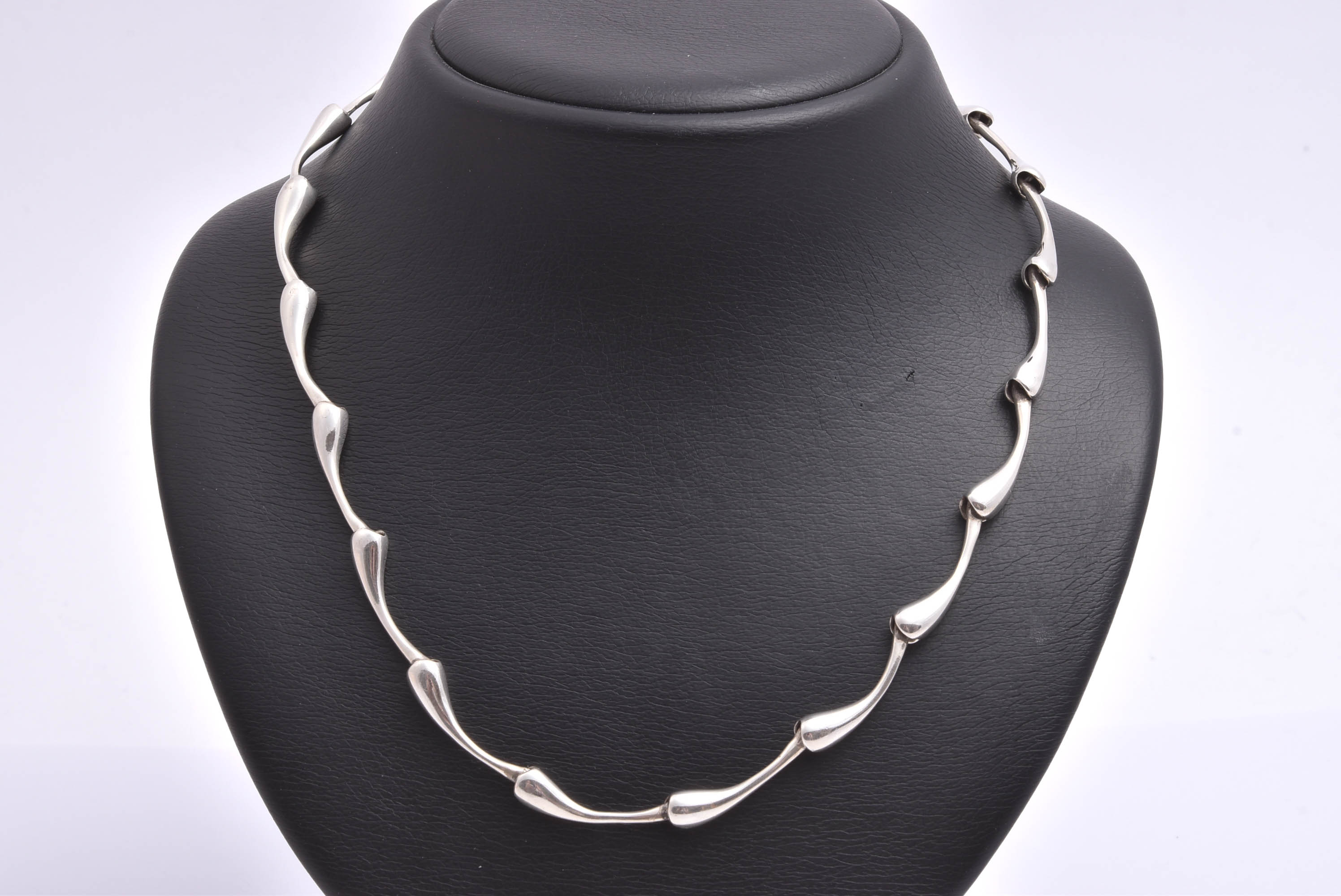 HALSSMYCKE SILVER 43,5CM, TILLV. GULDFYND