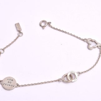 ARMLÄNK SILVER EFVA ATTLING 19CM (KAN ÄVEN LÅSAS VID 17CM) MODELL: MINI LOVE BRACELET, MED KÄRLEKSBUDSKAPEN "PENCEZ DE MOY" ("TÄNK PÅ MIG" PÅ GAMMAL FRANSKA) & "AMOR VINCIT OMNIA ("KÄRLEKEN ÖVERVINNER ALLT" PÅ LATIN) REK. NYPRIS. 1600:-