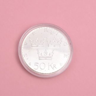 MYNT SILVER 50:- SVERIGE 1975 "ALL OFFENTLIG MAKT I SVERIGE UTGÅR FRÅN FOLKET", M INFORMATIONSBLAD