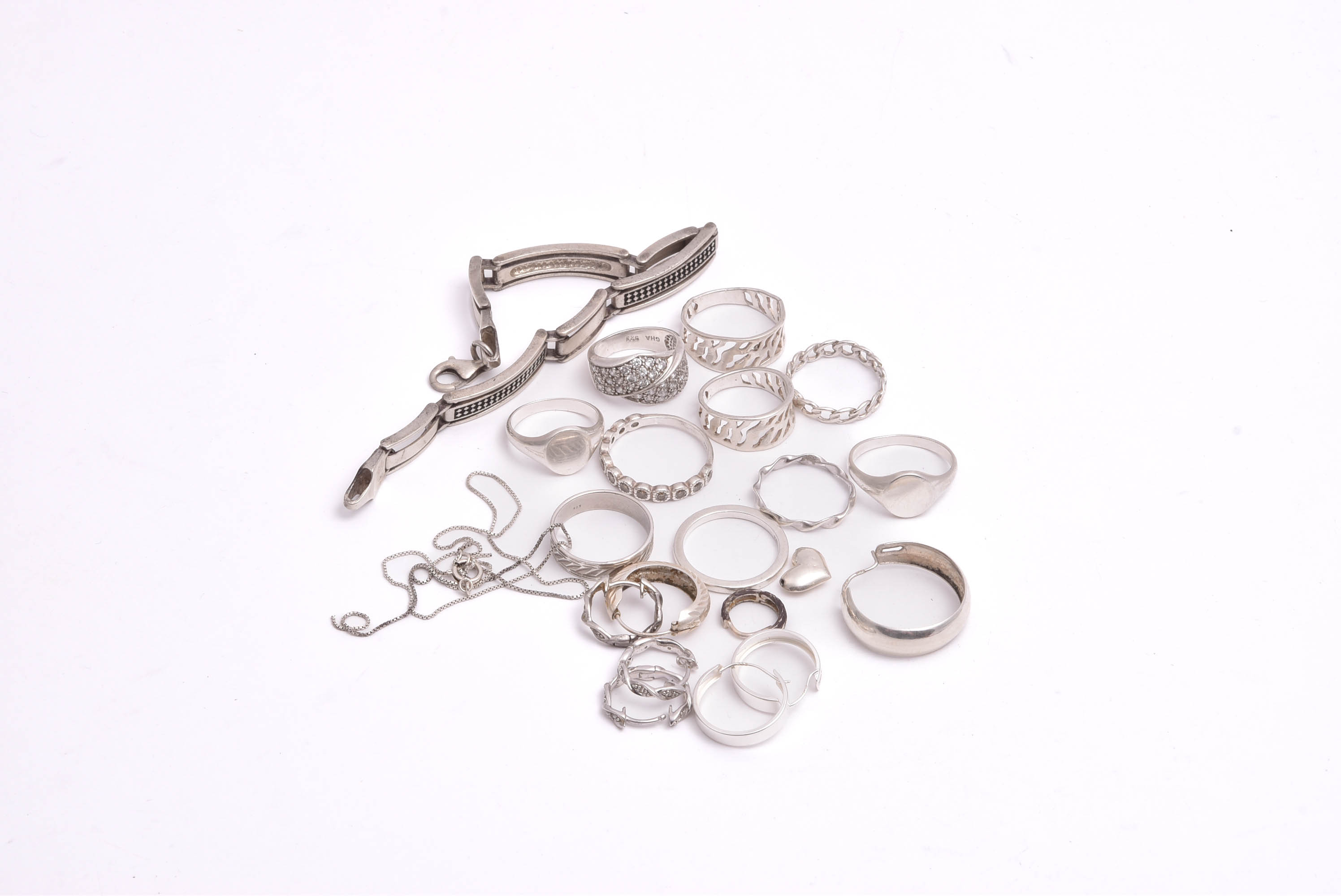 DIV. SMYCKEN SILVER (NÅGRA DEFEKTA)