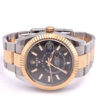HERRUR ROLEX SKY-DWELLER AUTOMATIC 42MM, MODELL: 326933, 18K & STÅL, M CERT 2019 (BOX SAKNAS)