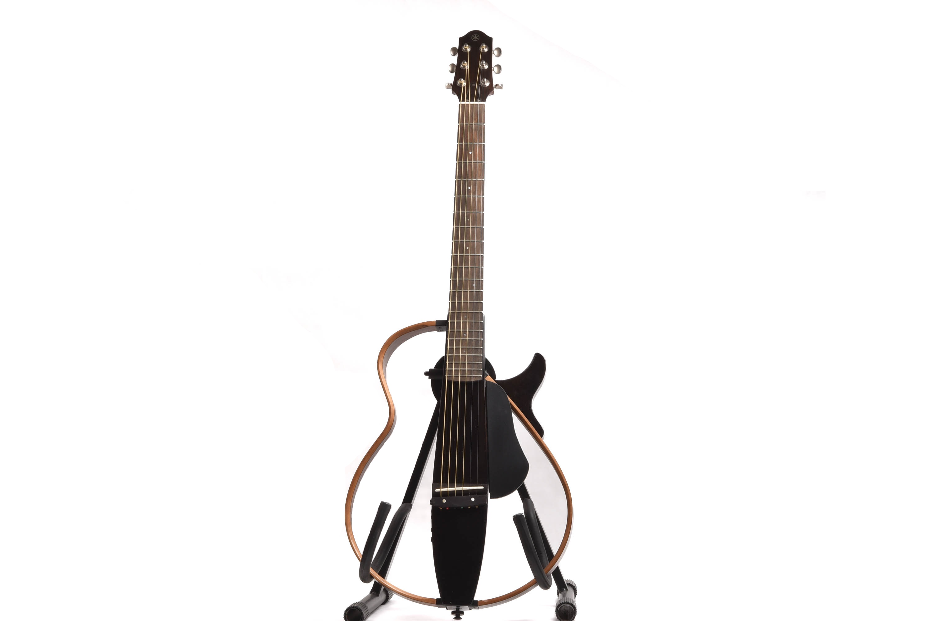 SILENT GITARR YAMAHA SLG200S I MJUKT FODRAL, REK. NYPRIS: CA 9000:- OBS! DENNA VARA SKICKAS EJ