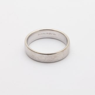 SLÄT RING I VITGULD MED GRAVYR ø 20,25MM - TILLV. SCHALINS