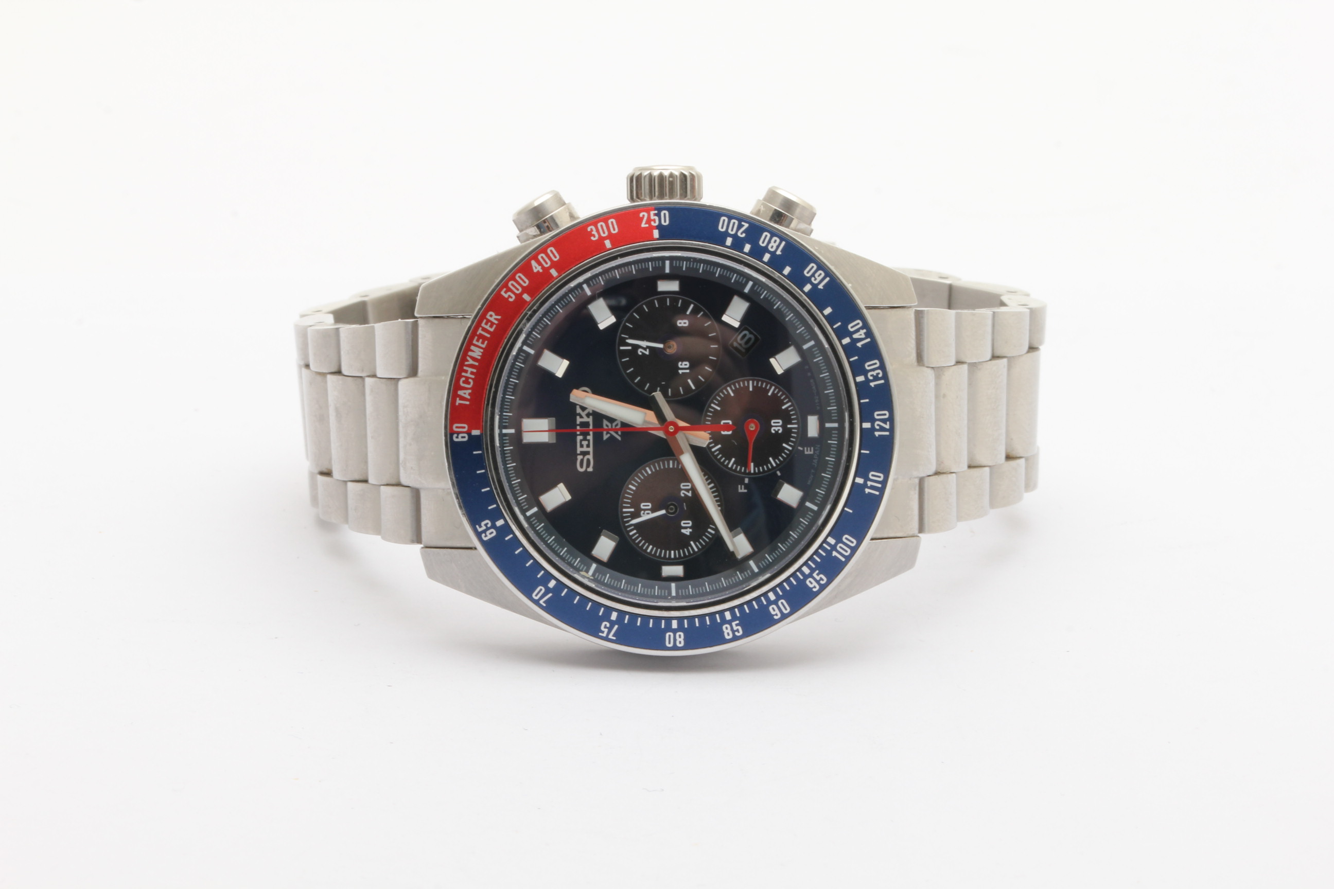 HERRUR SEIKO PROSPEX SPEEDTIMER SOLAR CHRONOGRAPH, REF: SSC913P1, ø 41MM, SOLDRIVET KVARTSUR V192, MED ORIGINAL ETUI – OBS! NÅGRA REPOR PÅ LÅSET, I ÖVRIGT BRA SKICK – REK. PRIS: 7998:-