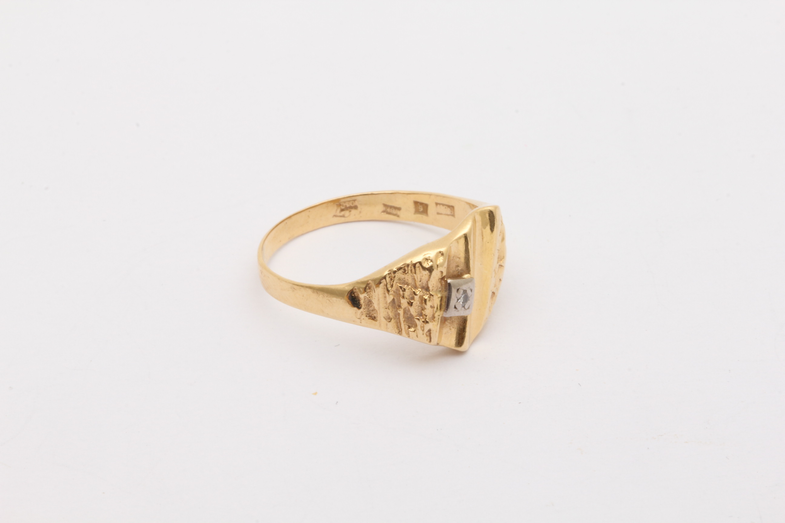 RING MED MÖNSTER / DIAMANT 0,01CT ø 17MM – TILLV. SVERIGE