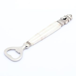 FLÄSKÖPPNARE GEORG JENSEN, MODELL: ACORN, DESIGN: JOHAN ROHDE, CA: 16CM - DELVIS 925 SILVER & ROSTFRITT STÅL - REK. NYPRIS: 4100KR - TOTALVIKT: