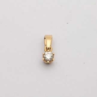HÄNGE MED DIAMANT CA: 0,015CT 11x4MM - TILLV. GULDFYNDGRUPPEN