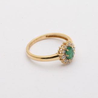 RING CARMOSÉ MED SMARAGD OCH DIAMANTER TOT. CA: 0,10CT, ø 18MM - TILLV. GULDFYNDGRUPPEN