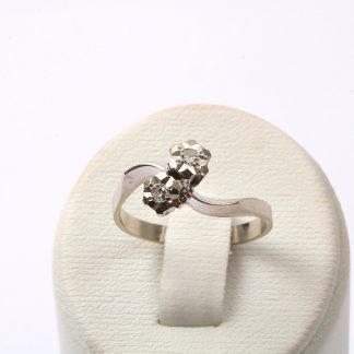 RING VG MED 2 DIAMANTER, SVENSKA STÄMPLAR, 16,5 MM