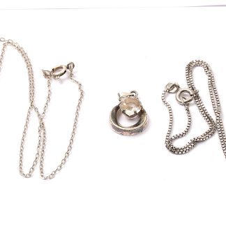 2 HALSKEDJOR, L 36 OCH 38 CM, HÄNGE MED STEN, 2,2 CM I SILVER, TOT.VIKT