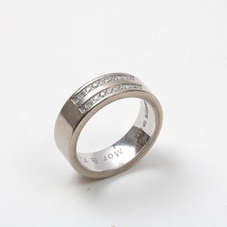 RING VG MED DIAMANTER, TOT.0,20CT, GRAVYR, 16MM