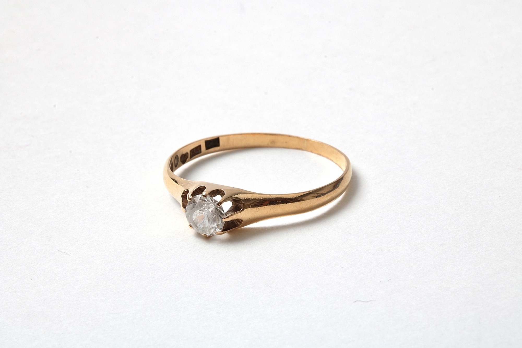 RING MED VIT STEN, 17,5MM